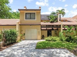 3-bedroom Townhouse — 9853 Costa Del Sol Blvd #103-F, Doral, 33178