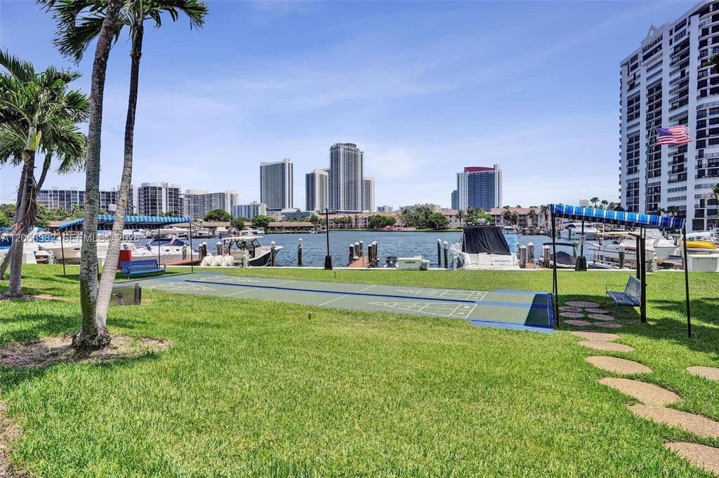 2+1 Condo — 500 Three Islands Blvd APT 213