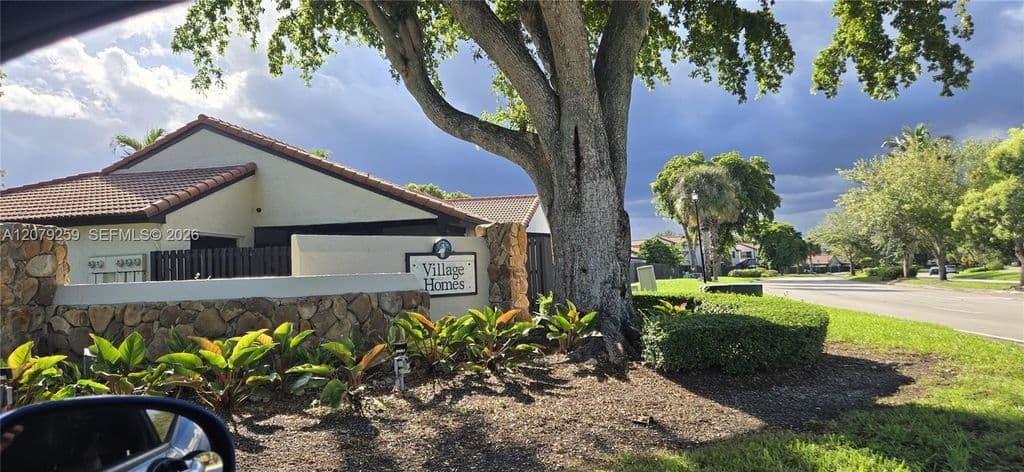 2-bedroom Property — 4825 SW 149th Ct #18B