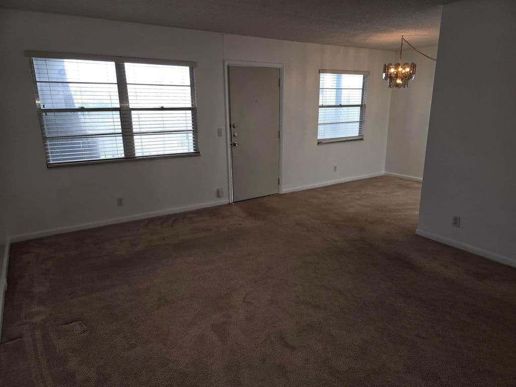 2+1 Condo — 551 SW 135 Avenue #216b