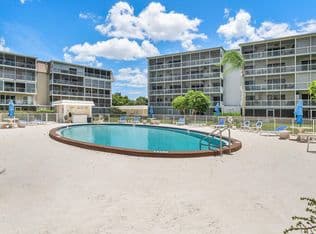2+1 Condo — 250 John F Kennedy Drive #204, Atlantis, 33462