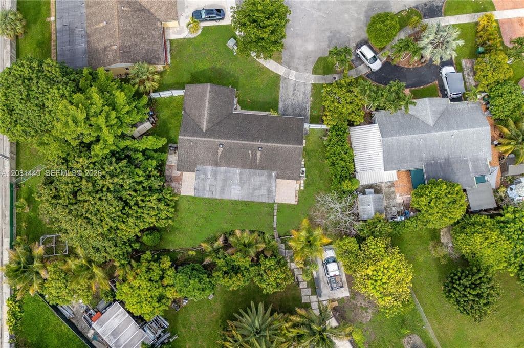 4+1 Müstakil ev — 7159 SW 148th Pl