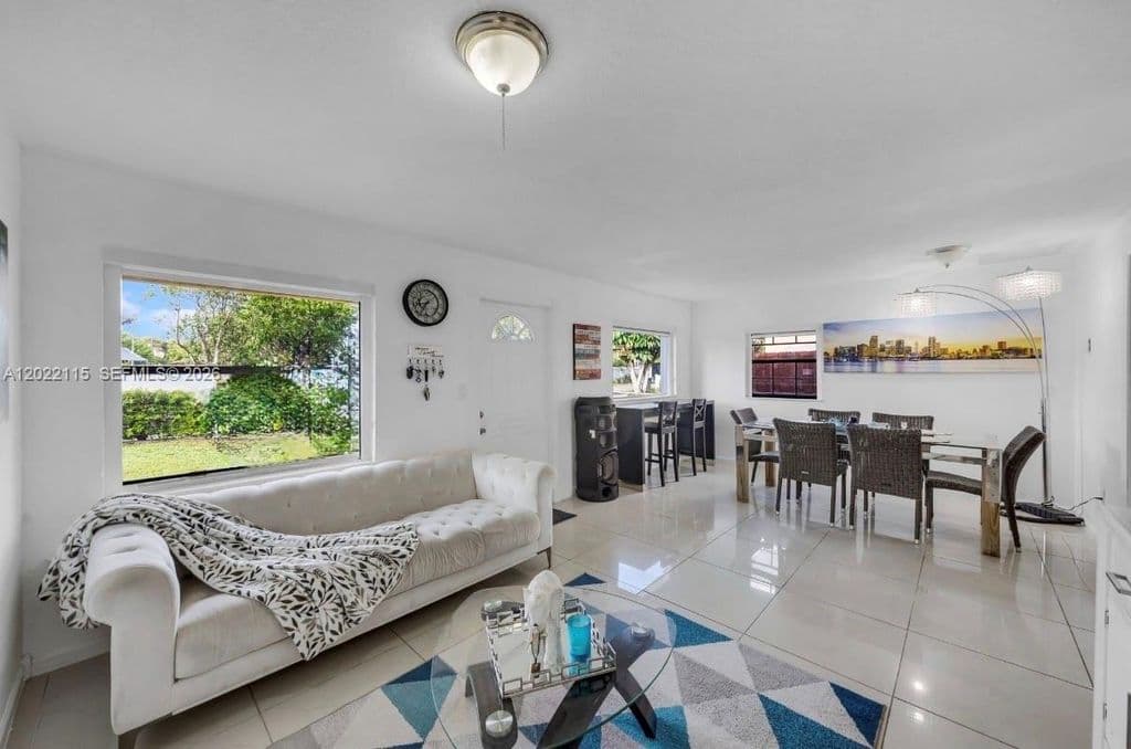2+1 Müstakil ev — 2411 Fletcher St
