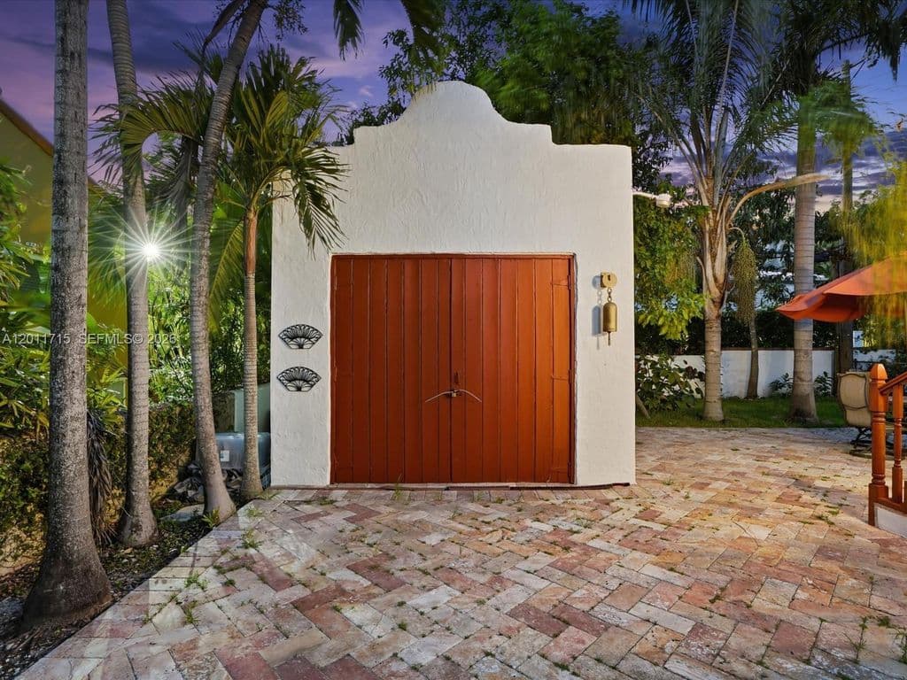 3-bedroom Single-Family Home — 1137 Asturia Ave