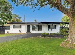 3-bedroom Single-Family Home — 600 N 66th Ter, Hollywood, 33024