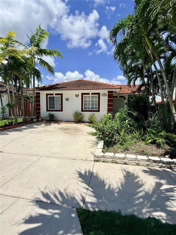 4-bedroom Single-Family Home — 18300 SW 143rd Ct