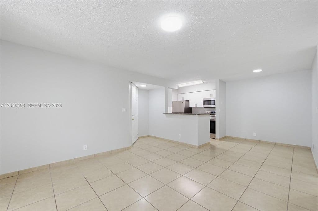 1-bedroom Condo — 2846 S University Dr APT 4104