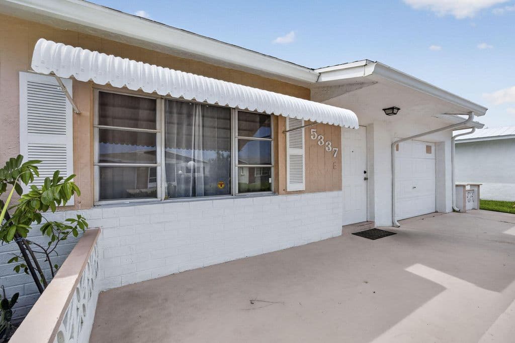 3-bedroom Single-Family Home — 5337 BELLEVILLE Road