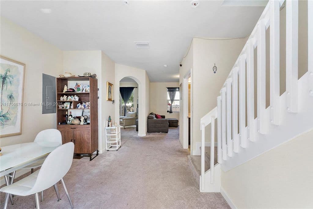 3-bedroom Property — 142 SE 28th Ter Unit 11