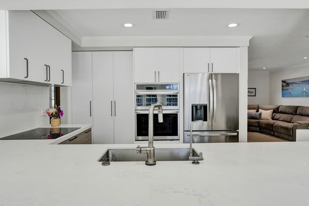 3-bedroom Single-Family Home — 3930 NE 21st Avenue