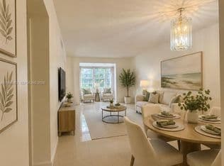 2+1 Condo — 1481 NE Miami Gardens Dr APT 162, Miami, 33179