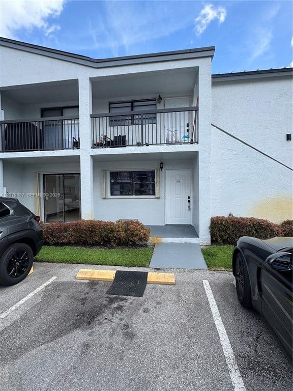 2-bedroom Condo — 18224 Mediterranean Blvd #217