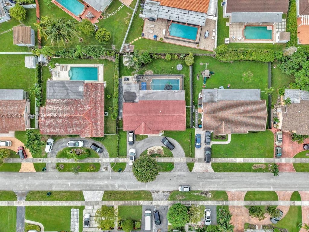 4+1 Müstakil ev — 2211 SW 98th Pl