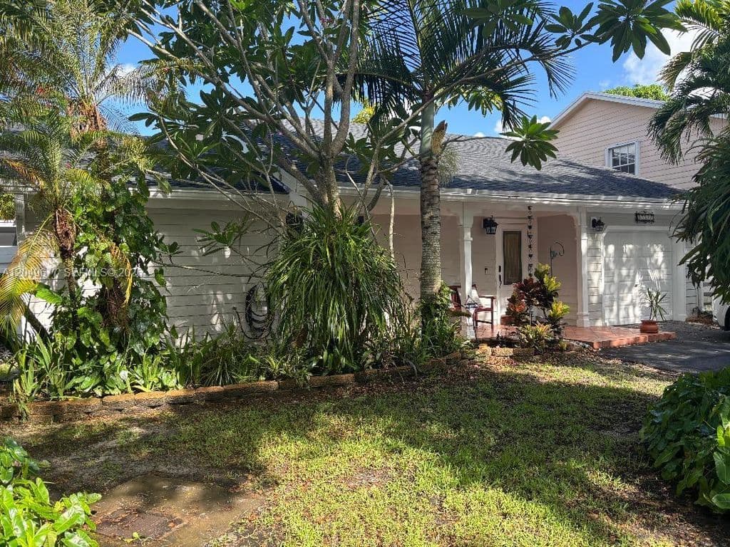 2+1 Müstakil ev — 15110 SW 141st Ct
