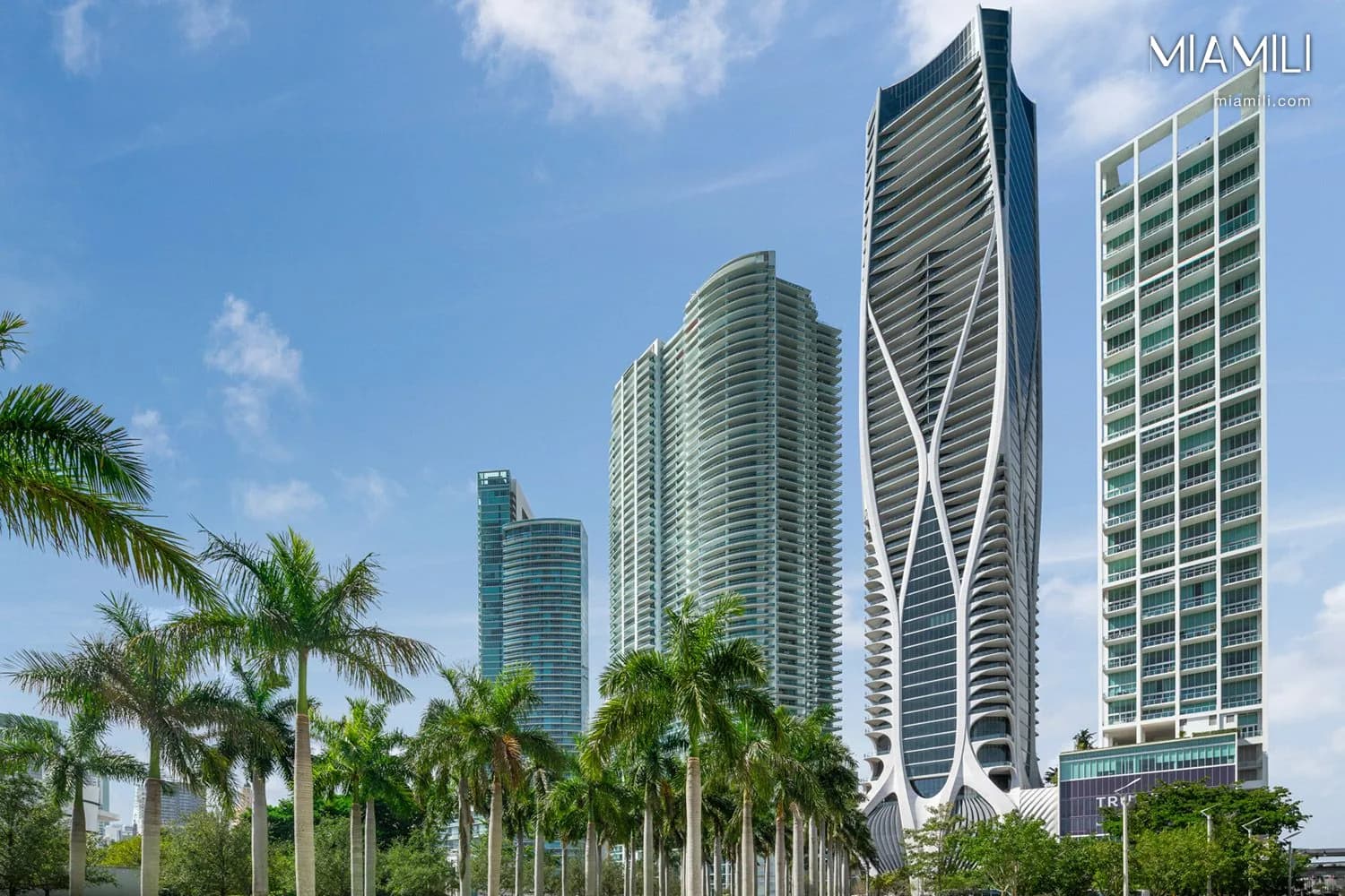 One Thousand Museum — Downtown Miami markalı rezidans projesi