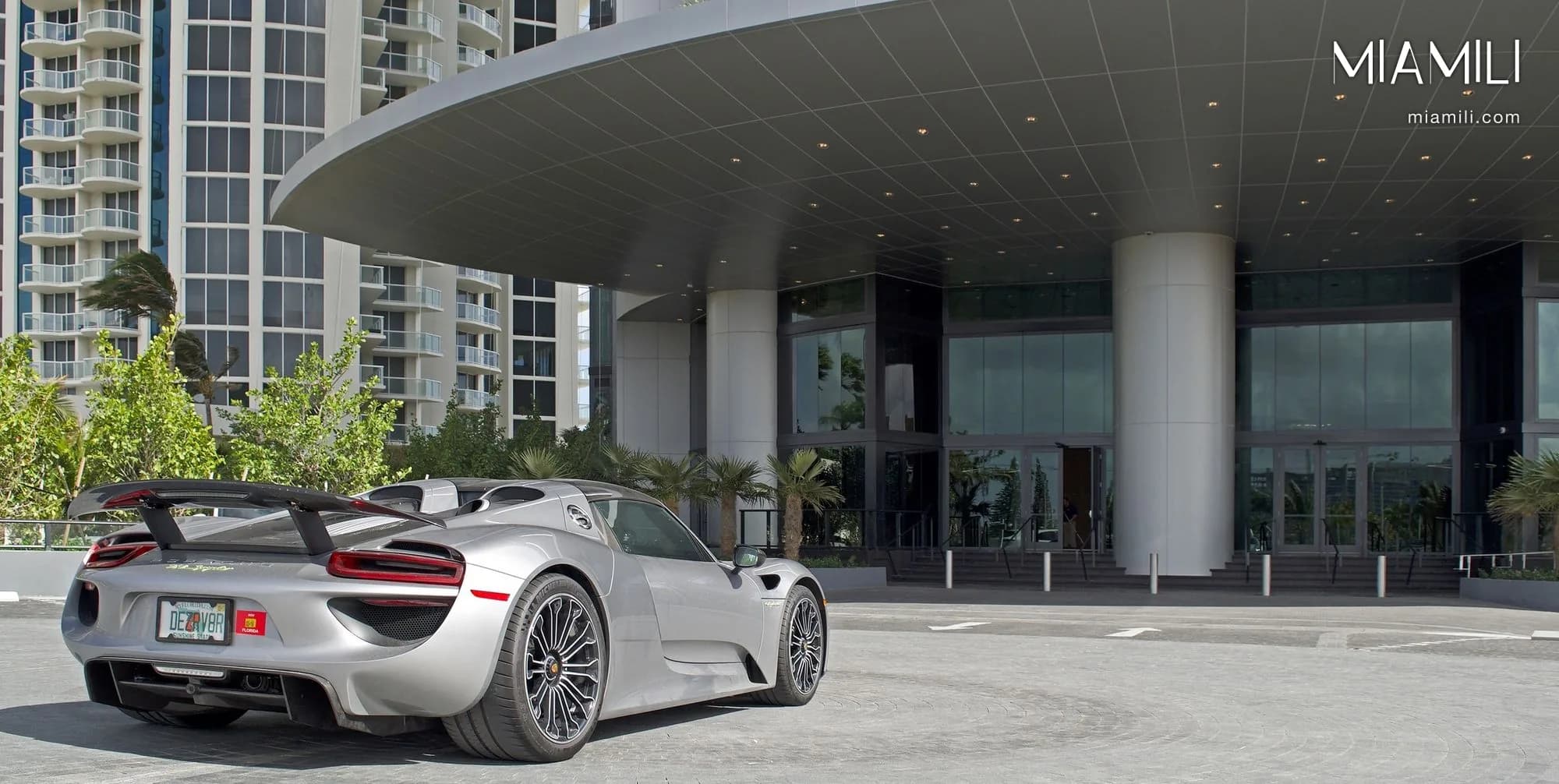 Porsche Design Tower — Porsche markalı rezidans