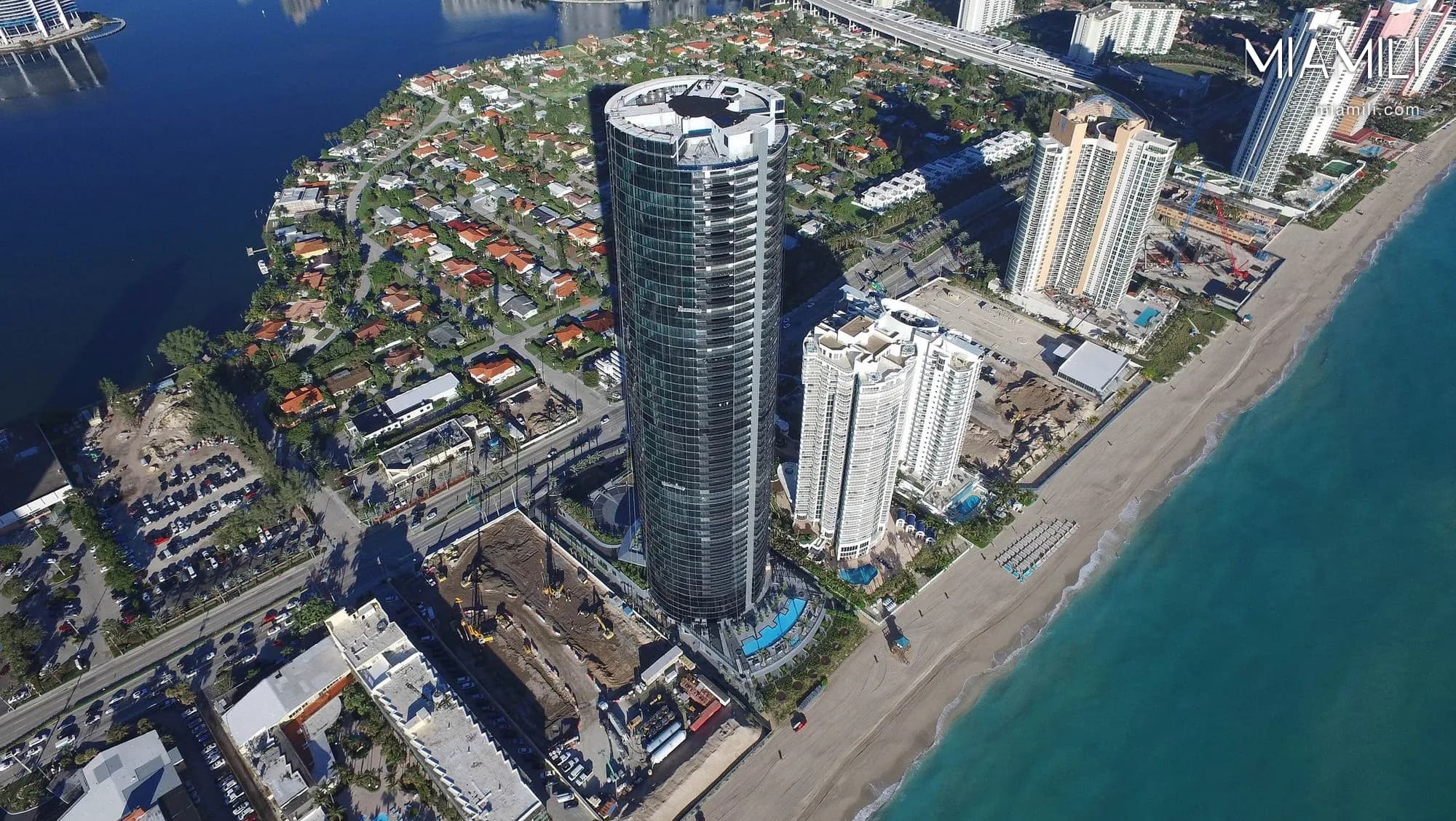 Porsche Design Tower — Sunny Isles Beach markalı rezidans projesi