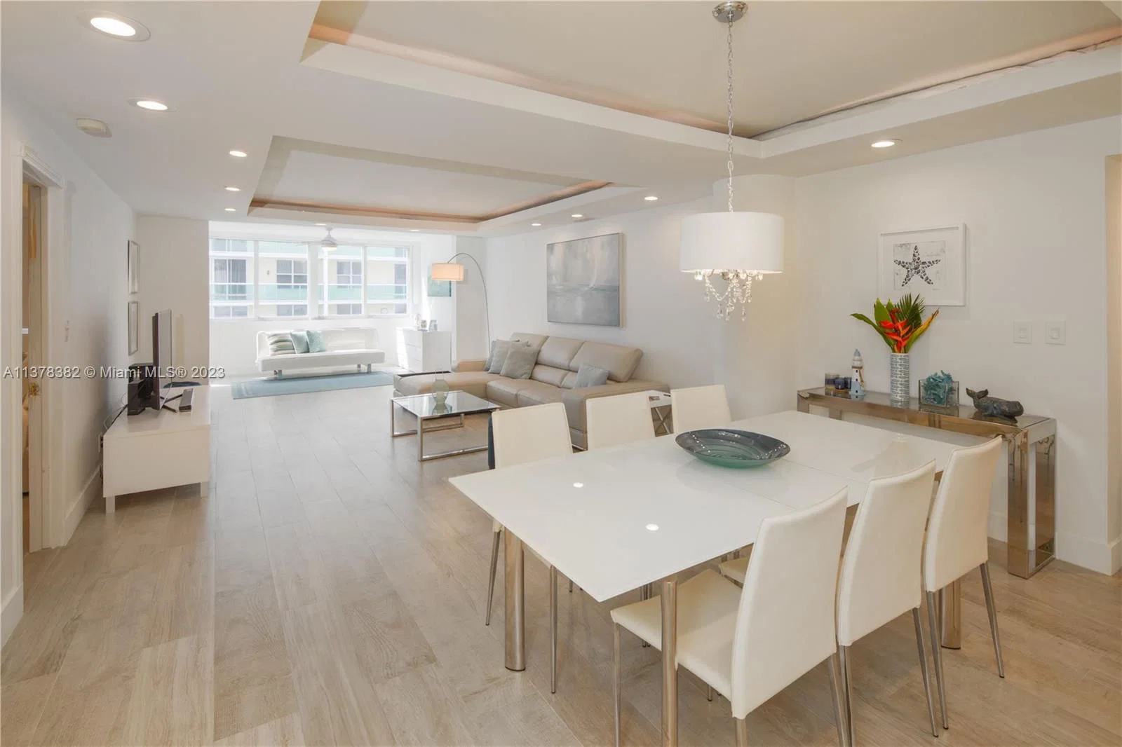 2-bedroom Condo — 5005 Collins Ave #610, Miami Beach, FL 33140