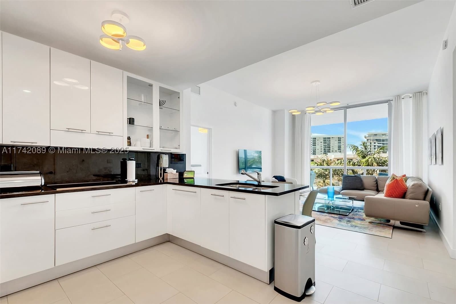 2+1 Condo — 6799 Collins Ave #312, Miami Beach, FL 33141