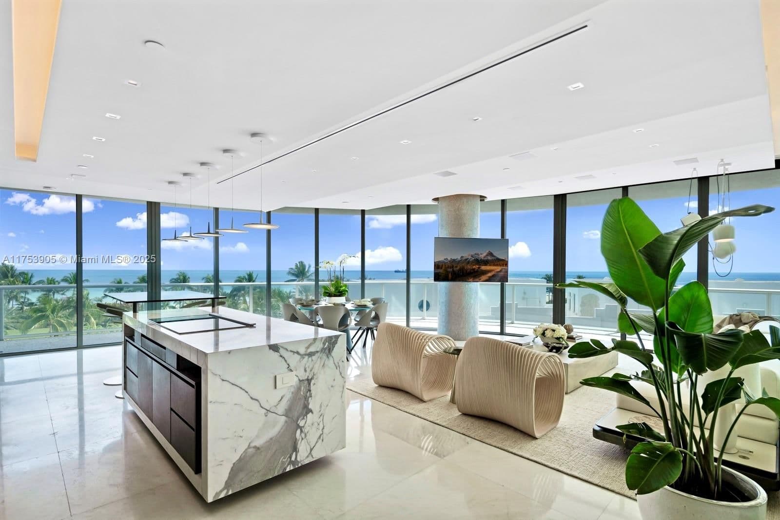 3-bedroom Condo — 100 Pointe Dr #606, Miami Beach, FL 33139