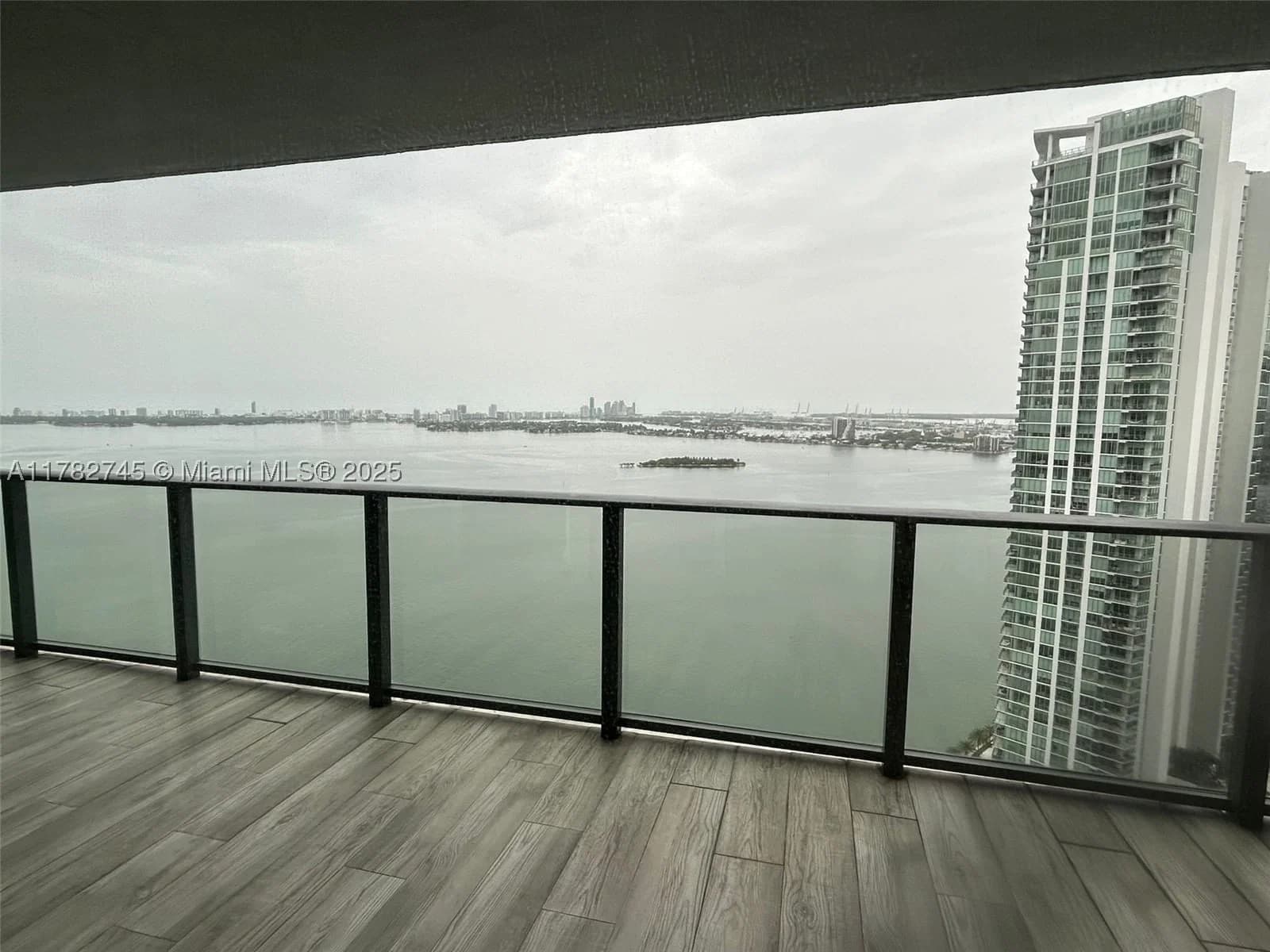2-bedroom Condo — Miami, FL 33137