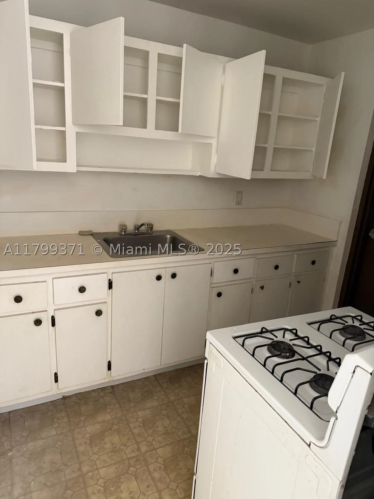 3+1 Daire — 1600 4th Ave #16A, Miami, FL 33136