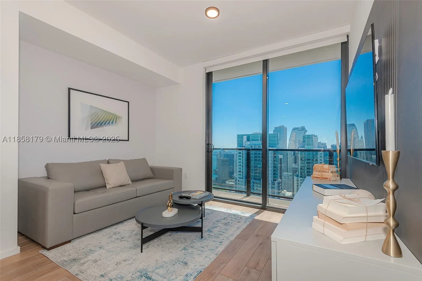 2+1 Condo — 398 5th St #4417, Miami, FL 33132