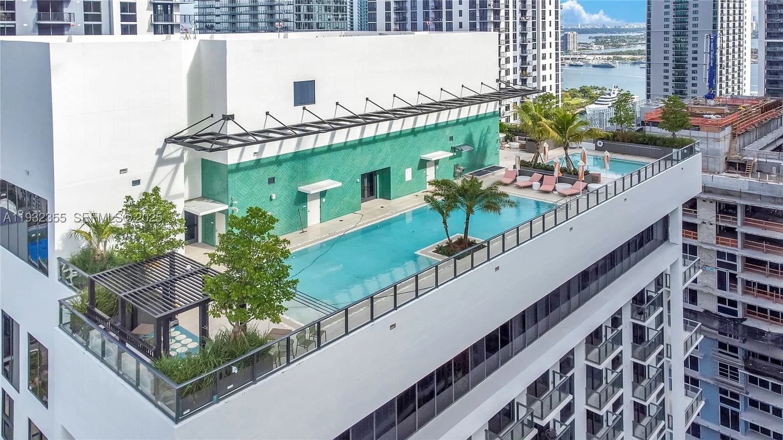 2-bedroom Condo — 11 6 Street #2201, Miami, FL 33132