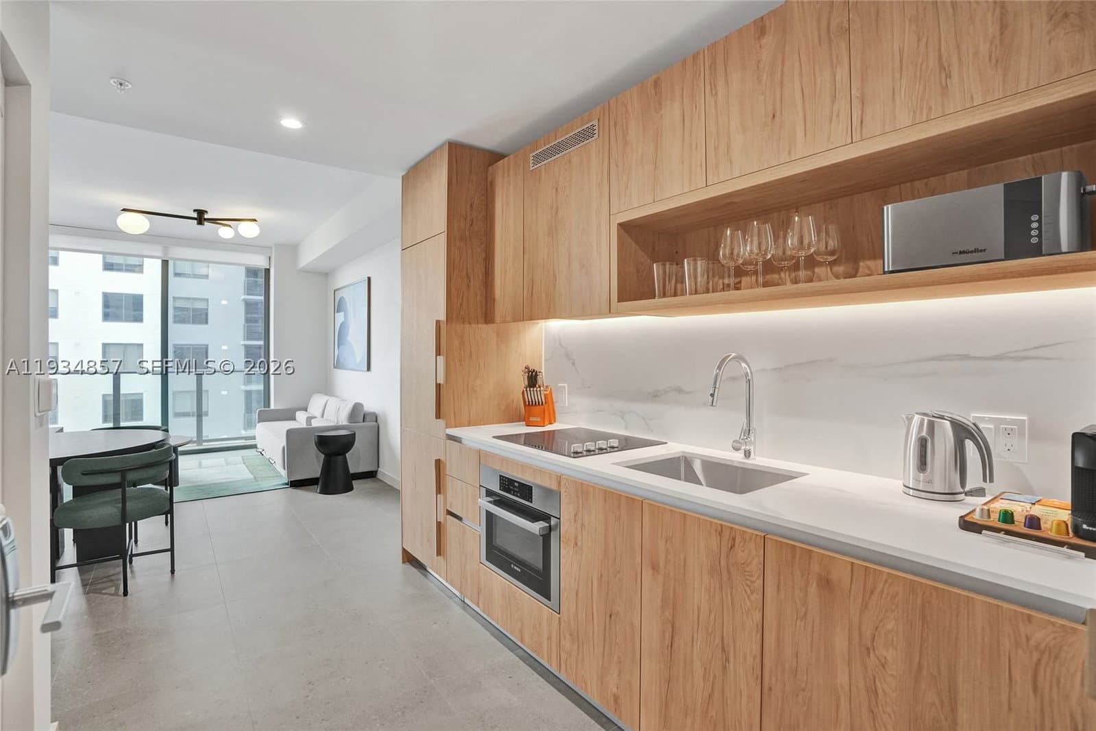 1+1 Condo — 11 6TH #2013, Miami, FL 33132