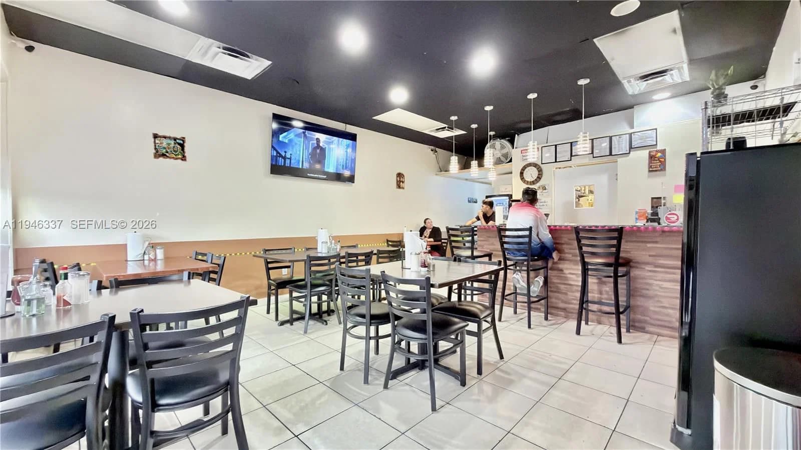 Property — Restaurant For In North Miami Beach Area, North Miami, FL 33181