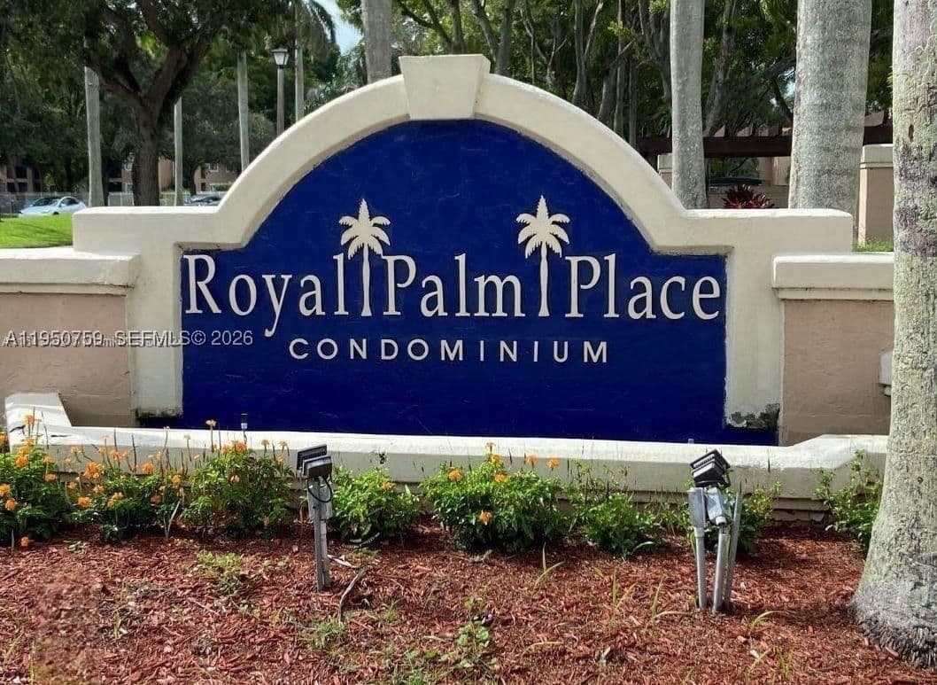2+1 Condo — Miami, FL 33196
