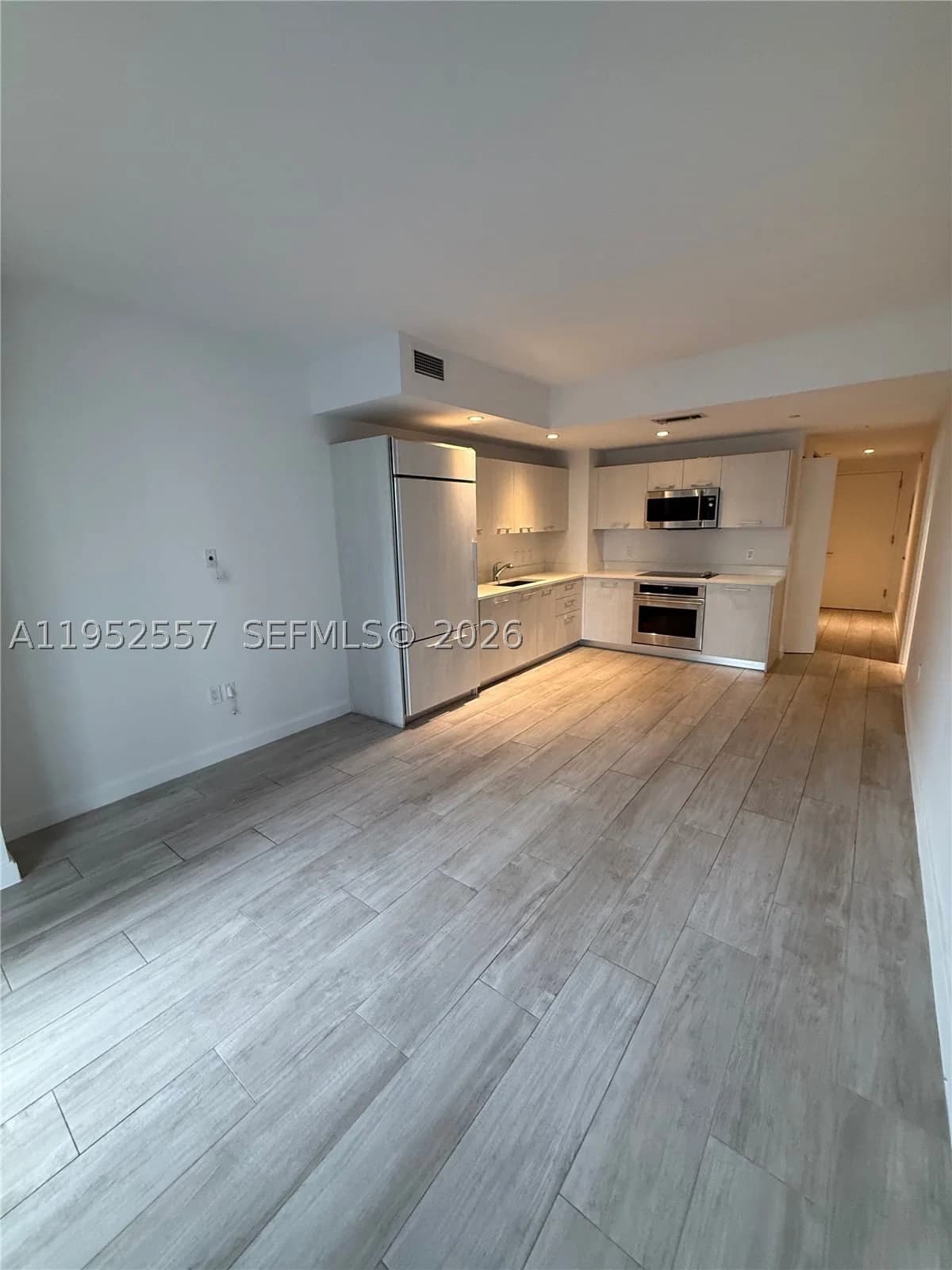 1+1 Condo — 45 9th St #1004, Miami, FL 33130