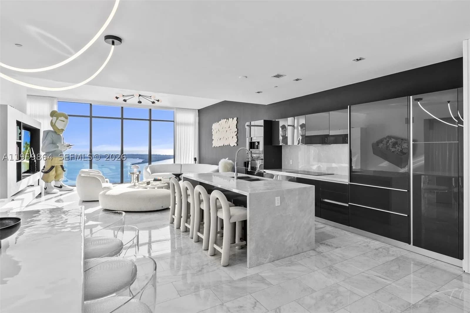 3-bedroom Condo — 1451 Brickell Ave #4401, Miami, FL 33131