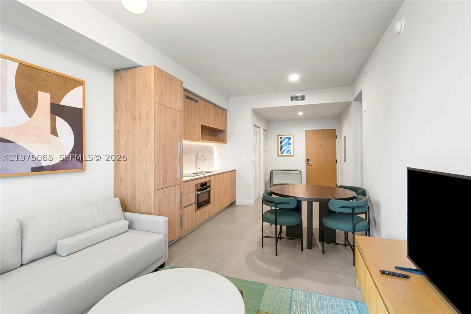 1-bedroom Condo — 11 6th St #2104, Miami, FL 33132