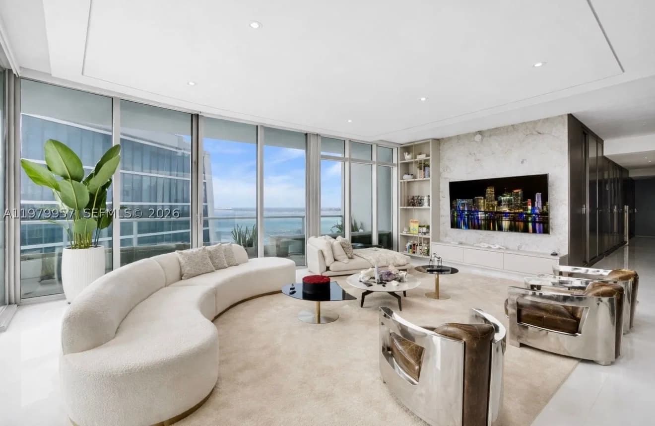 3-bedroom Condo — 900 Biscayne Blvd #PH6109, Miami, FL 33132