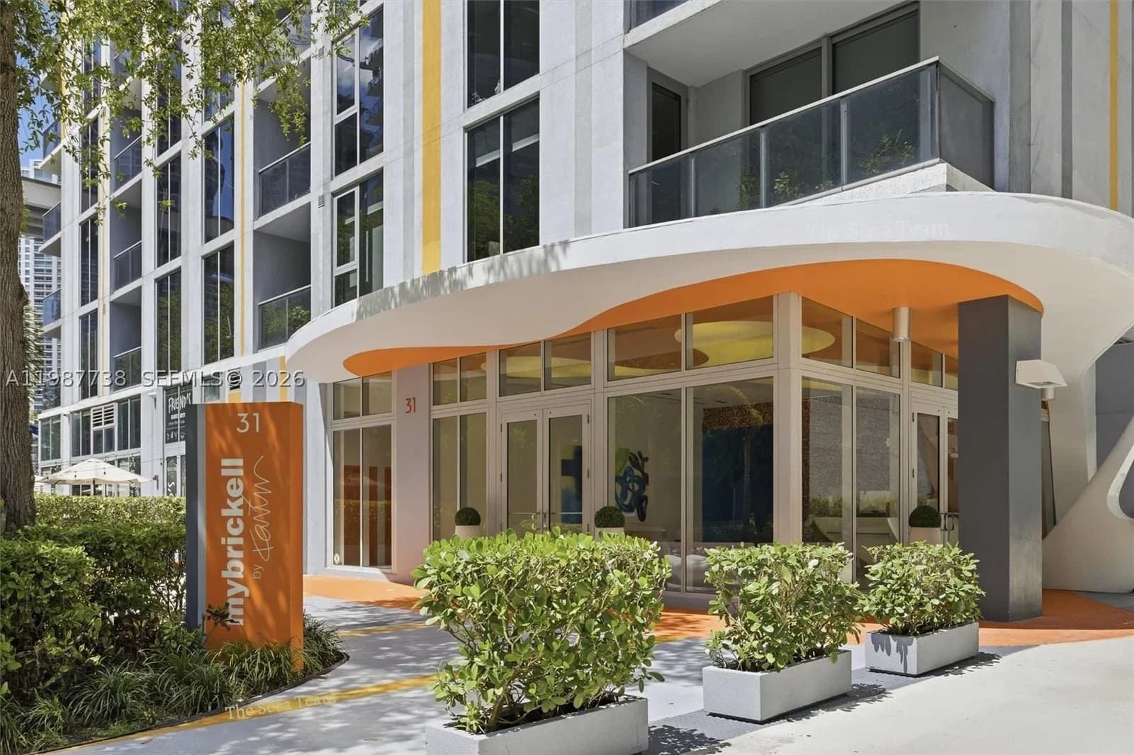 1-bedroom Condo — 31 6th St #2504, Miami, FL 33131