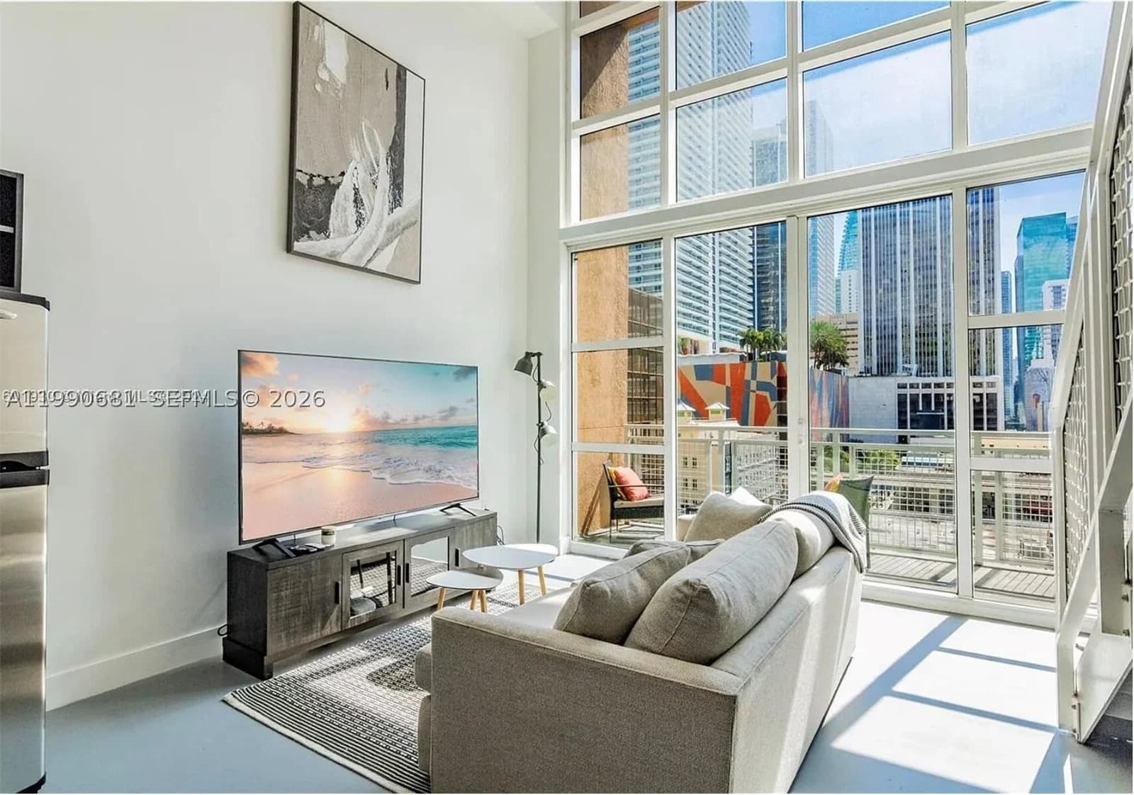 1+1 Condo — 253 2nd St #617, Miami, FL 33132