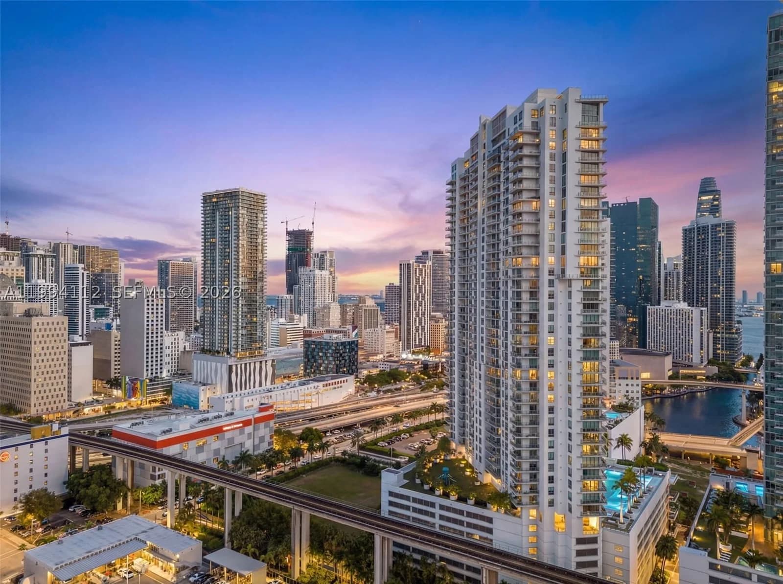 1-bedroom Condo — 90 3rd St #1105, Miami, FL 33130