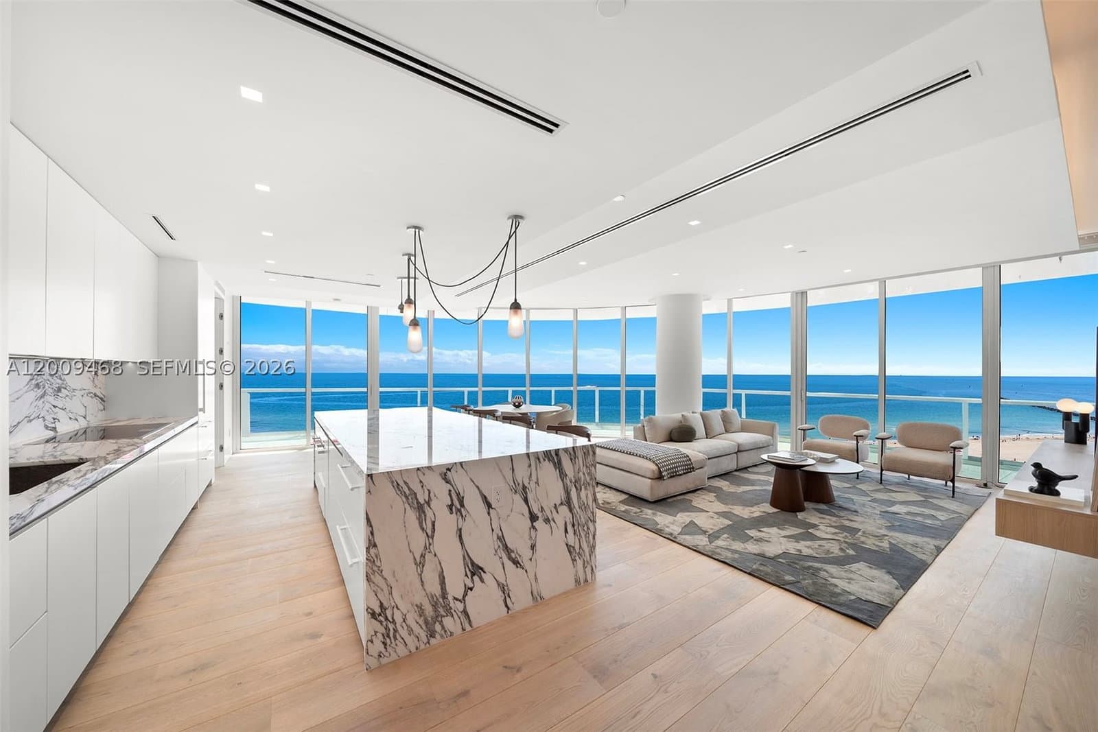 3-bedroom Condo — 100 Pointe Dr #1206, Miami Beach, FL 33139