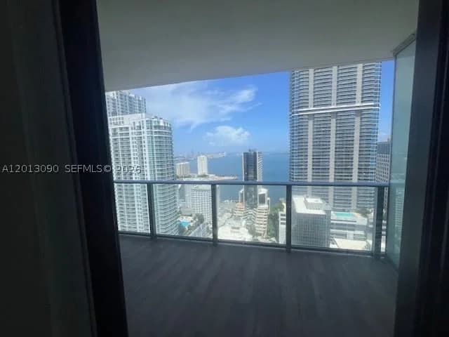 2-bedroom Condo — 1010 Brickell Ave #3704, Miami, FL 33131