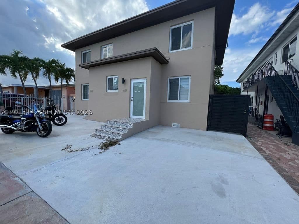 1+1 Daire — 943 79th Ter #202, Miami Beach, FL 33141
