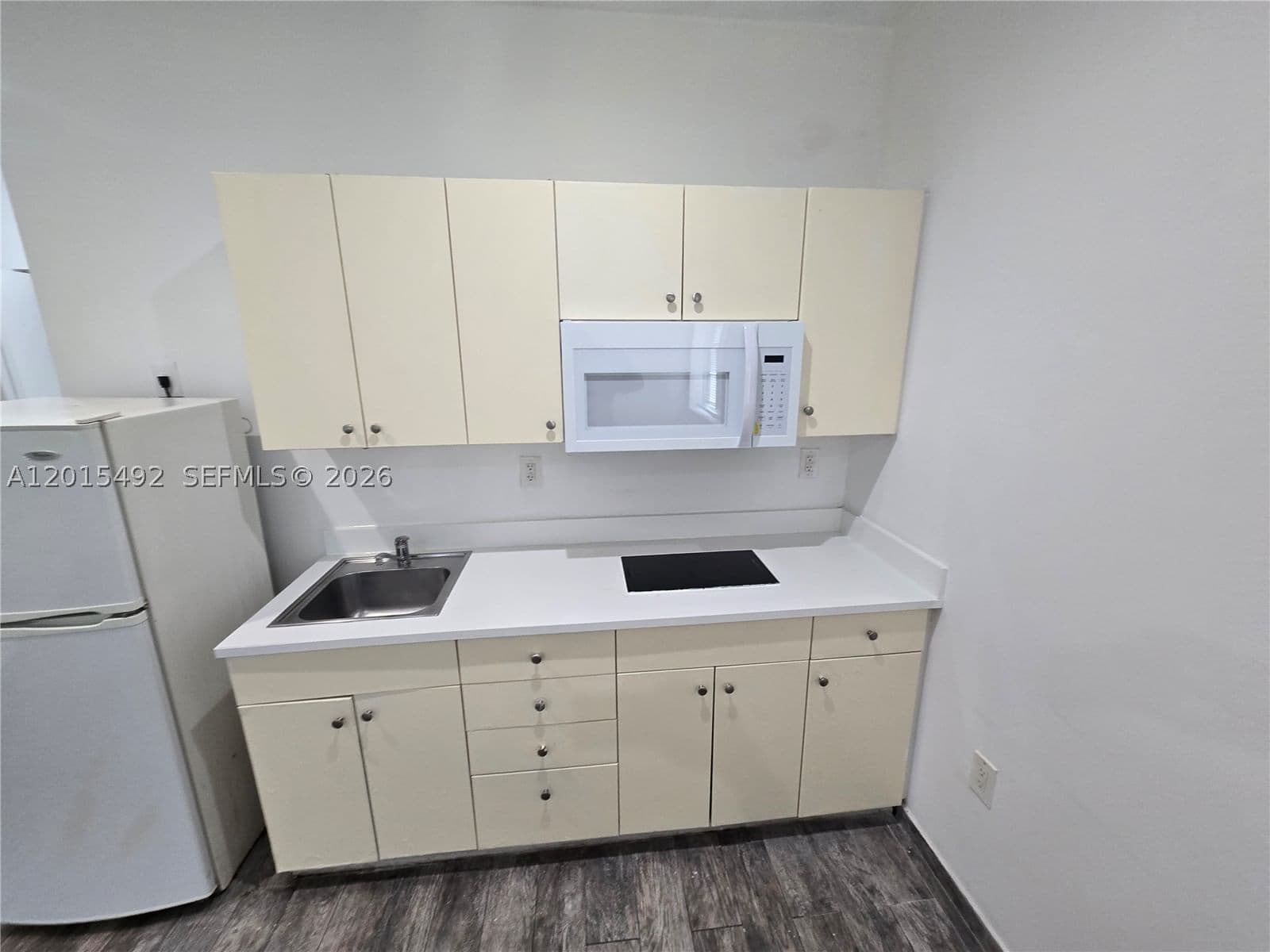 1+1 Mülk — 1345 Pennsylvania Ave #2A, Miami Beach, FL 33139