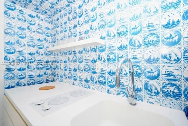 1-bedroom Condo — 1100 West Ave #425, Miami Beach, FL 33139