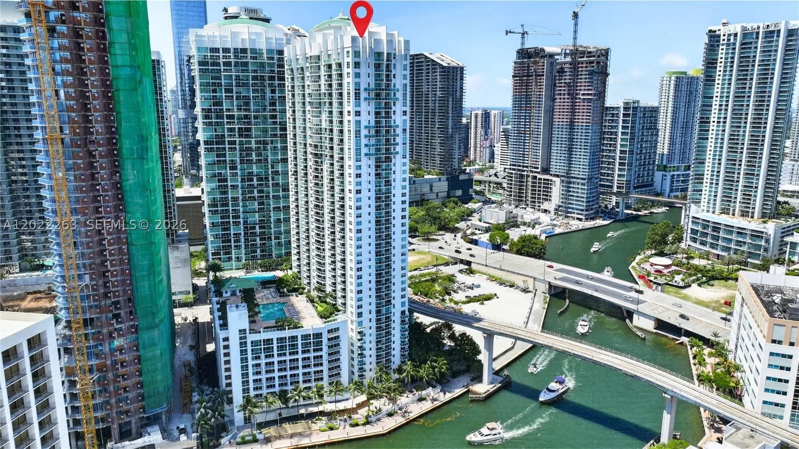 1-bedroom Condo — 31 5th St #203, Miami, FL 33131