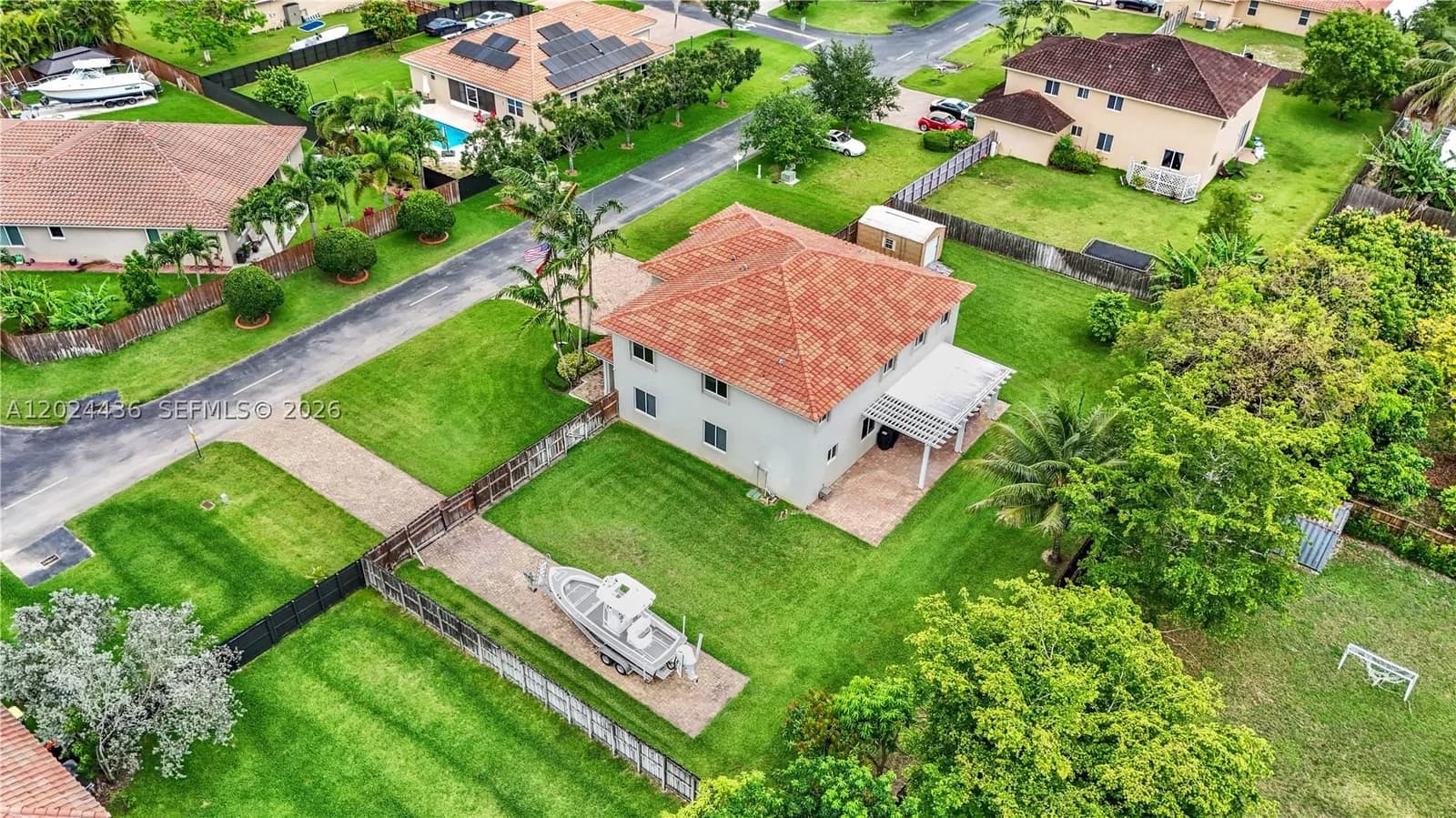 6+1 Müstakil ev — 1730 21st St, Homestead, FL 33030