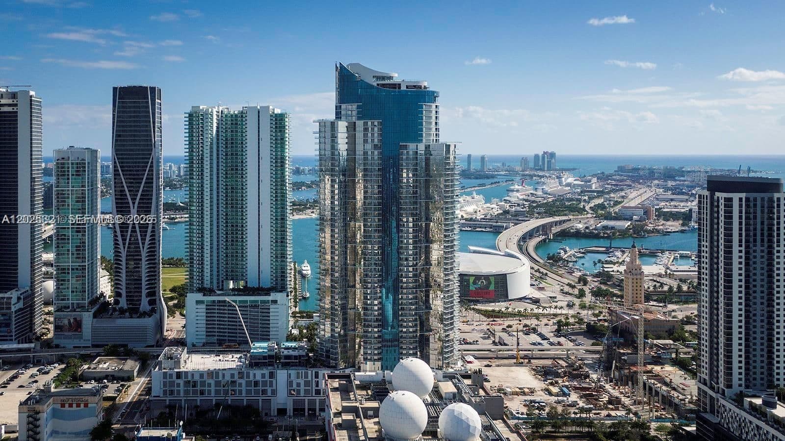 2+1 Condo — 851 1st Ave #1109, Miami, FL 33132