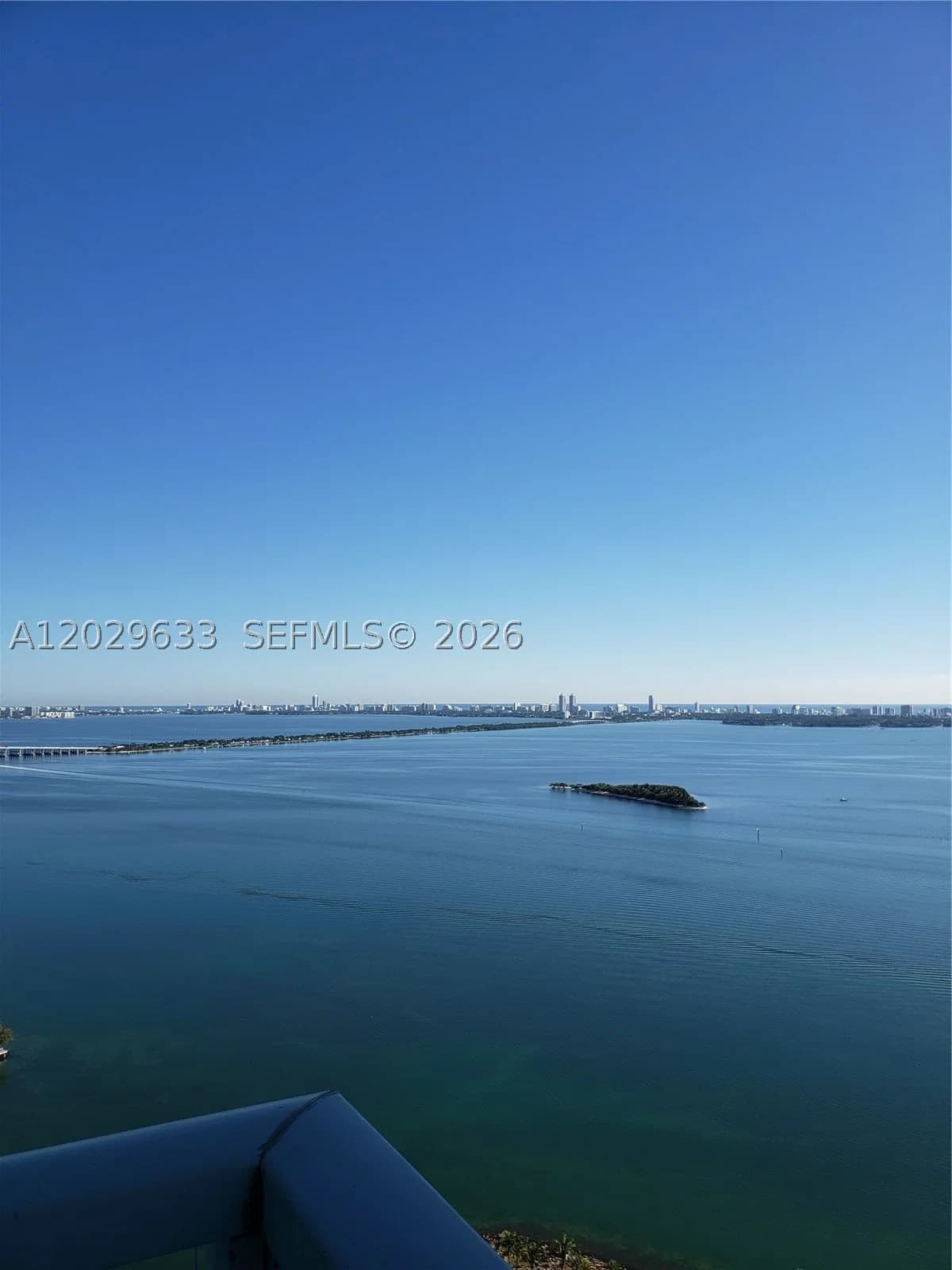 1+1 Condo — 1900 Bayshore Dr #3517, Miami, FL 33132