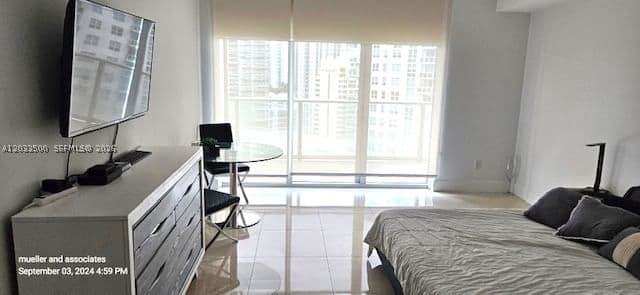 Condo — 1300 Brickell Bay Dr #2112, Miami, FL 33131