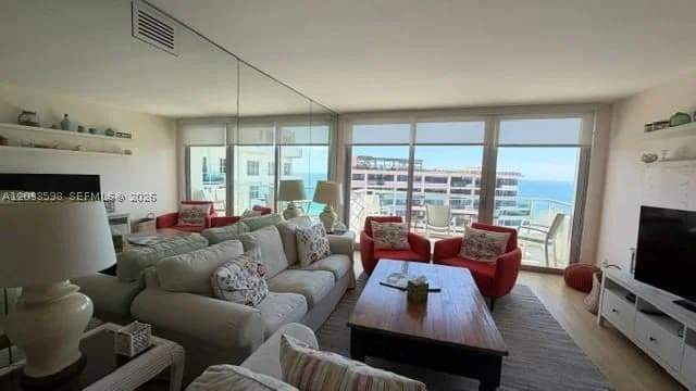 2+1 Condo — 5161 Collins Ave #1702, Miami Beach, FL 33140