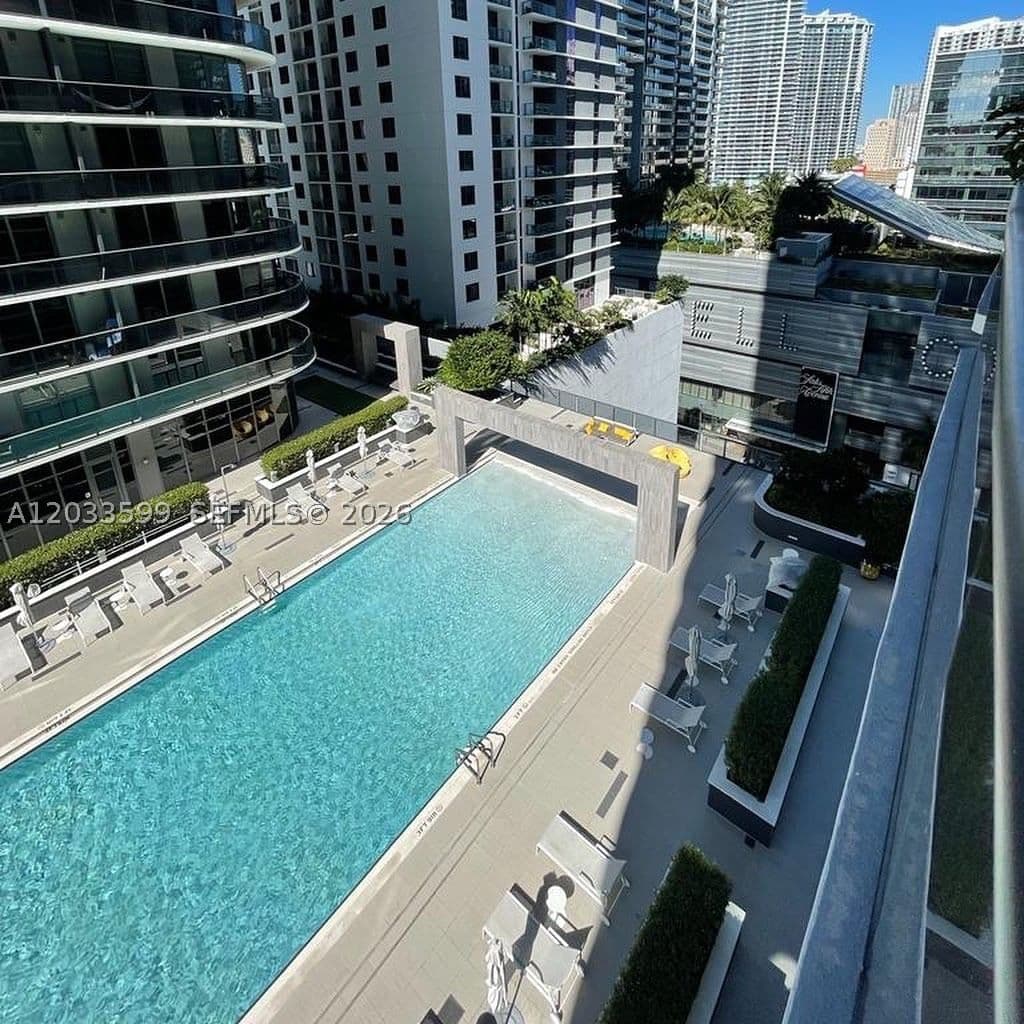 1+1 Condo — 45 9th St #1407, Miami, FL 33130